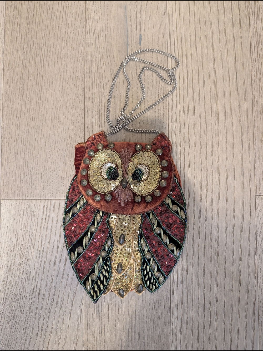 Vintage Beaded Owl Pendant Crossbody Bag – Red and Gold